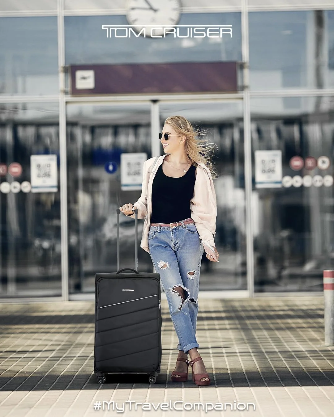 چمدان چرخ‌دار نرم 24 اینچی مشکی الیت – کیف مسافرتی نایلونی 680D با کیفیت عالی با چرخ‌های اسپینر بی‌صدا، سبک و بادوام