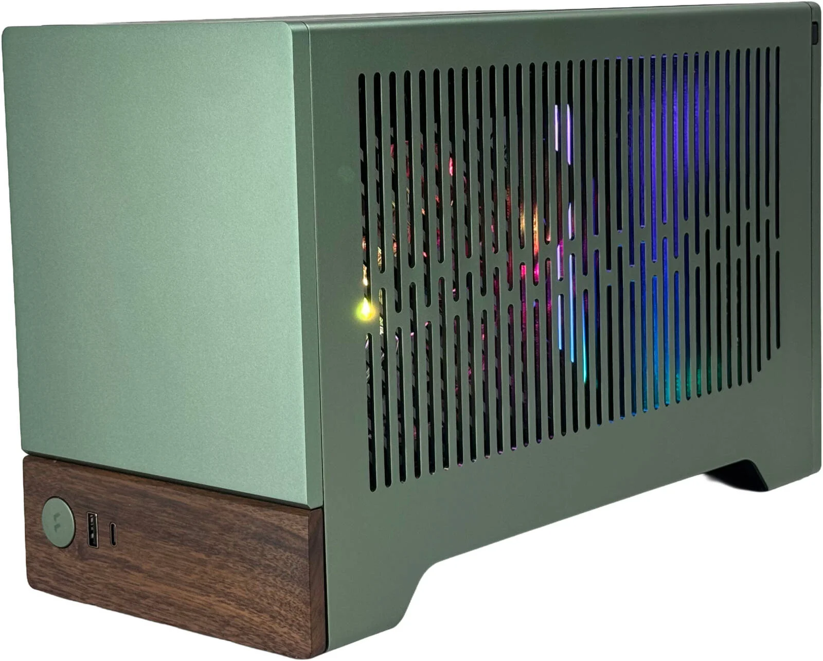 کامپیوتر گیمینگ تاندرکیوب - پردازنده Intel Core Ultra 7 265K با 20 هسته و 20 رشته، کارت گرافیک NVIDIA RTX 5080 با 16 گیگابایت حافظه، 64 گیگابایت رم DDR5 با فرکانس 6000 مگاهرتز، 4 ترابایت SSD نسل 5، منبع تغذیه 1000 وات گلد، خنک کننده مایع 360 میلی متری، وای فای + بلوتوث، ویندوز 11 پرو کامپیوتر گیمینگ تاندرکیوب - پردازنده Intel Core Ultra 7 265K با 20 هسته و 20 رشته، کارت گرافیک NVIDIA RTX 5080 با 16 گیگابایت حافظه، 64 گیگابایت رم DDR5 با فرکانس 6000 مگاهرتز، 4 ترابایت SSD نسل 5، منبع تغذیه 1000 وات گلد، خنک کننده مایع 360 میلی متری، وای فای + بلوتوث، ویندوز 11 پرو