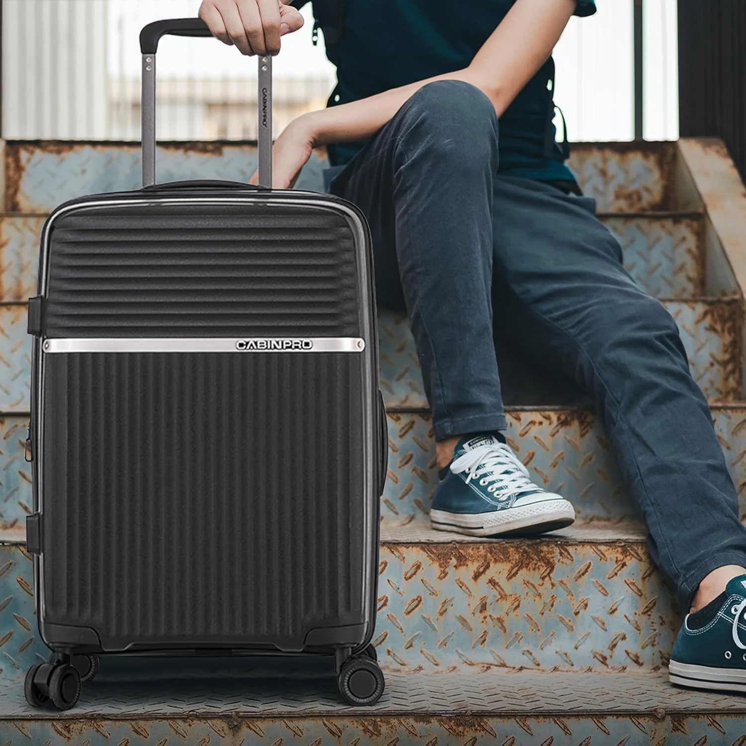 چمدان بزرگ 28 اینچی CabinPro - چمدان چرخدار سبک وزن با قابلیت افزایش حجم، چرخ های اسپینر و قفل ترکیبی مدل CP002