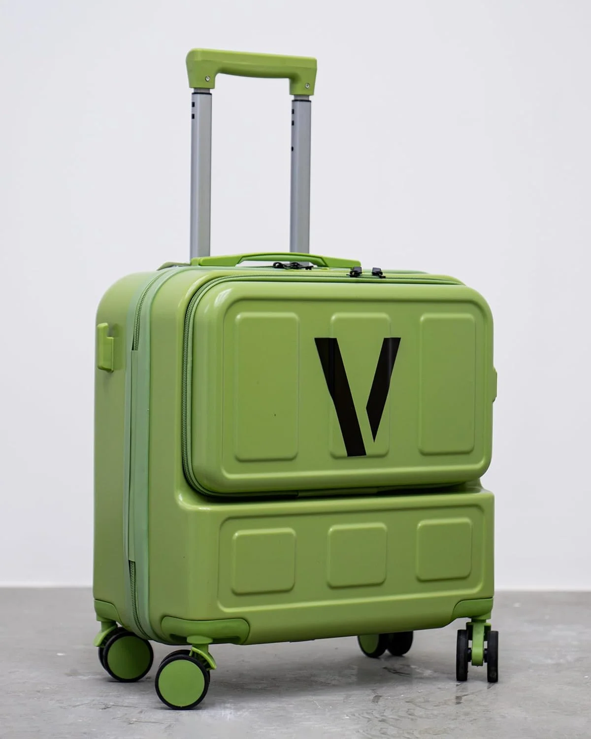 چمدان کابین سایز سخت، جنس PC+ABS، سایز 47 سانتی‌متر، چرخشی، سبز