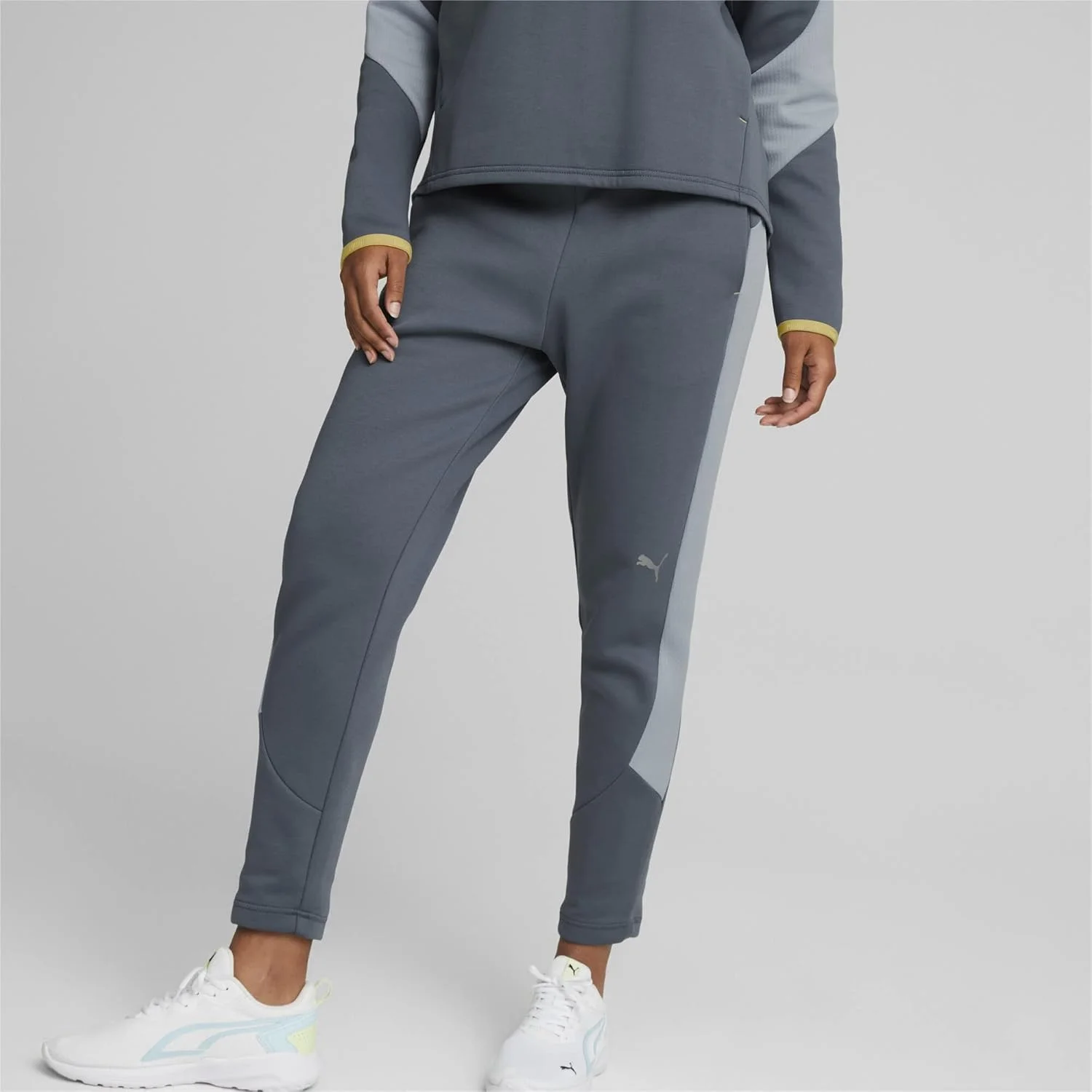 شلوار زنانه پوما مدل Evostripe کمر بلند، خاکستری آسمان شب شلوار زنانه پوما مدل Evostripe کمر بلند، خاکستری آسمان شب