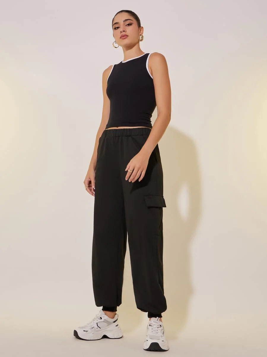 شلوار جاگر زنانه استایلی، طرح ساده، مدل آزاد و دارای جیب