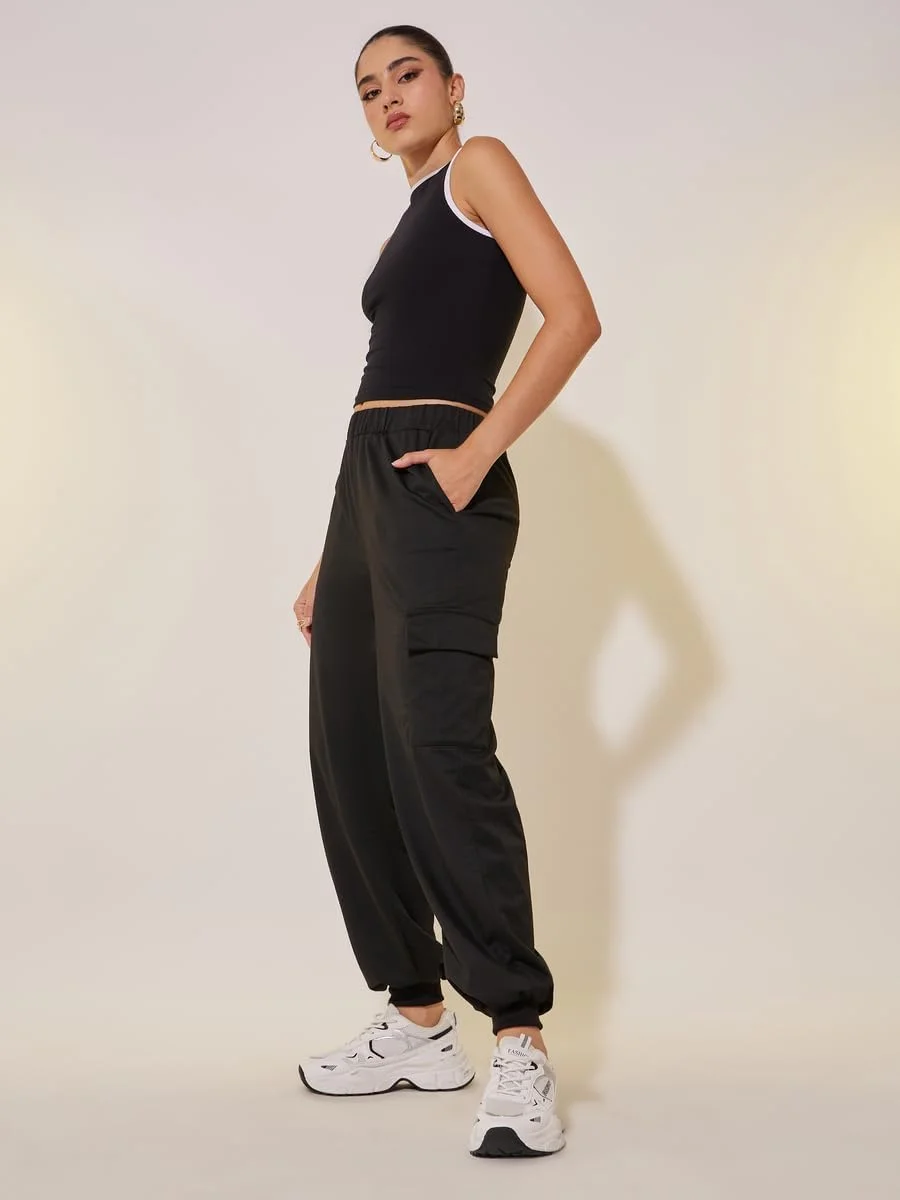 شلوار جاگر زنانه استایلی، طرح ساده، مدل آزاد و دارای جیب