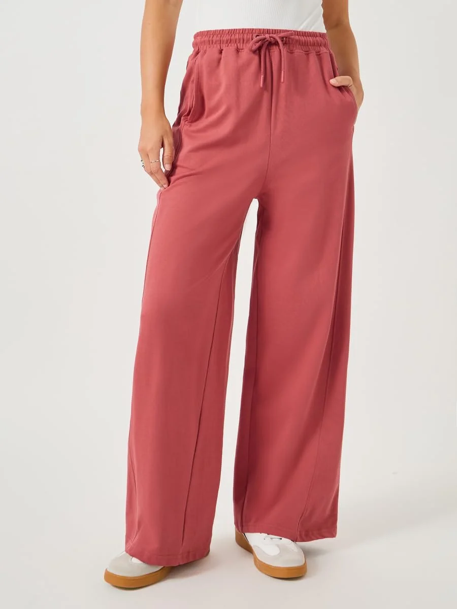 شلوار جاگر زنانه استایلی، پنل دار مورب، پاچه گشاد شلوار جاگر زنانه استایلی، پنل دار مورب، پاچه گشاد