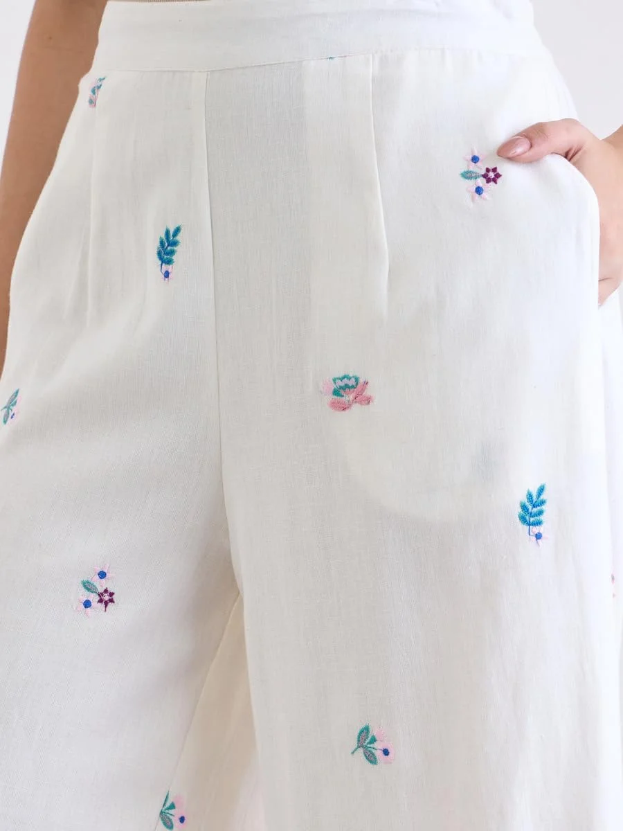 شلوار زنانه استایلی آف وایت گشاد با گلدوزی