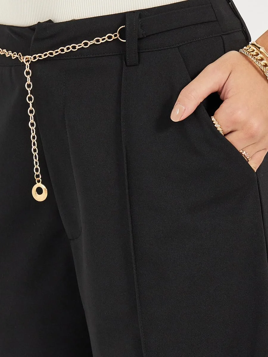 شلوار زنانه استایلی با جزئیات زنجیری و پاچه گشاد شلوار زنانه استایلی با جزئیات زنجیری و پاچه گشاد