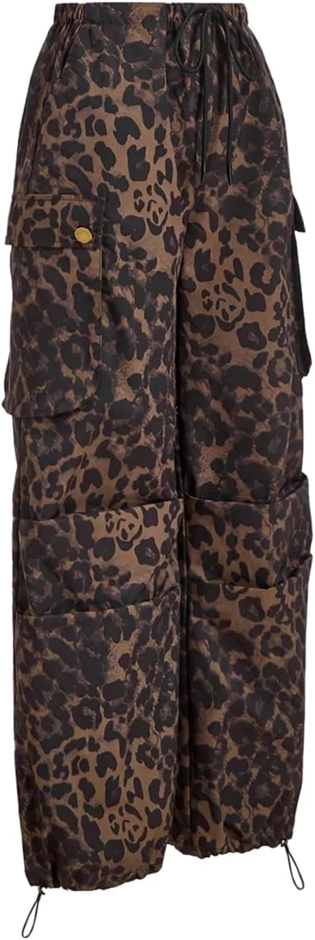 شلوار کارگو زنانه گورگلیتر با طرح پلنگی، کمر کشی، جیب های پاکتی چین دار، مدل وای تو کی شلوار کارگو زنانه گورگلیتر با طرح پلنگی، کمر کشی، جیب های پاکتی چین دار، مدل وای تو کی