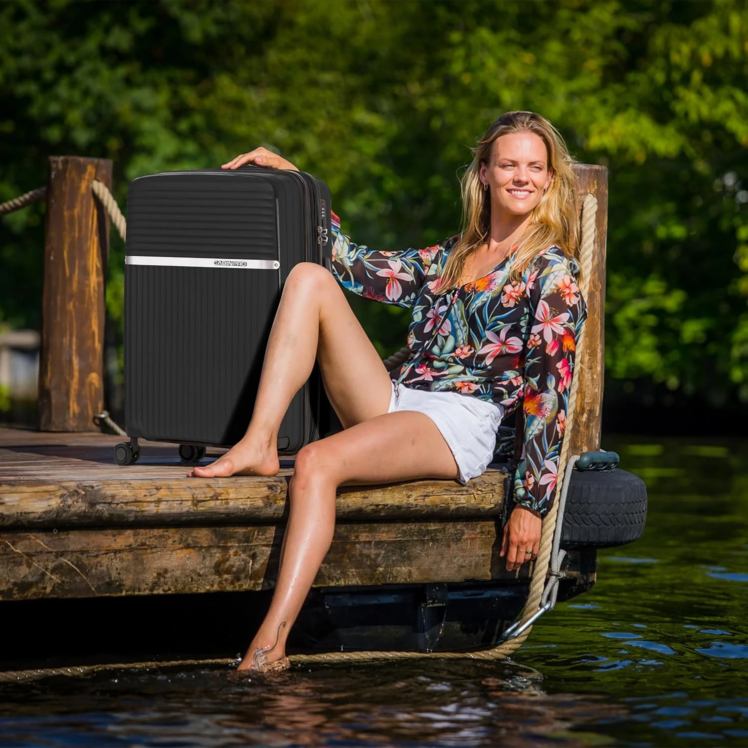 چمدان کابین پرو سایز 20 اینچ - ترولی کابین سبک وزن PP با چرخ های اسپینر 360 درجه و قفل ترکیبی CP002