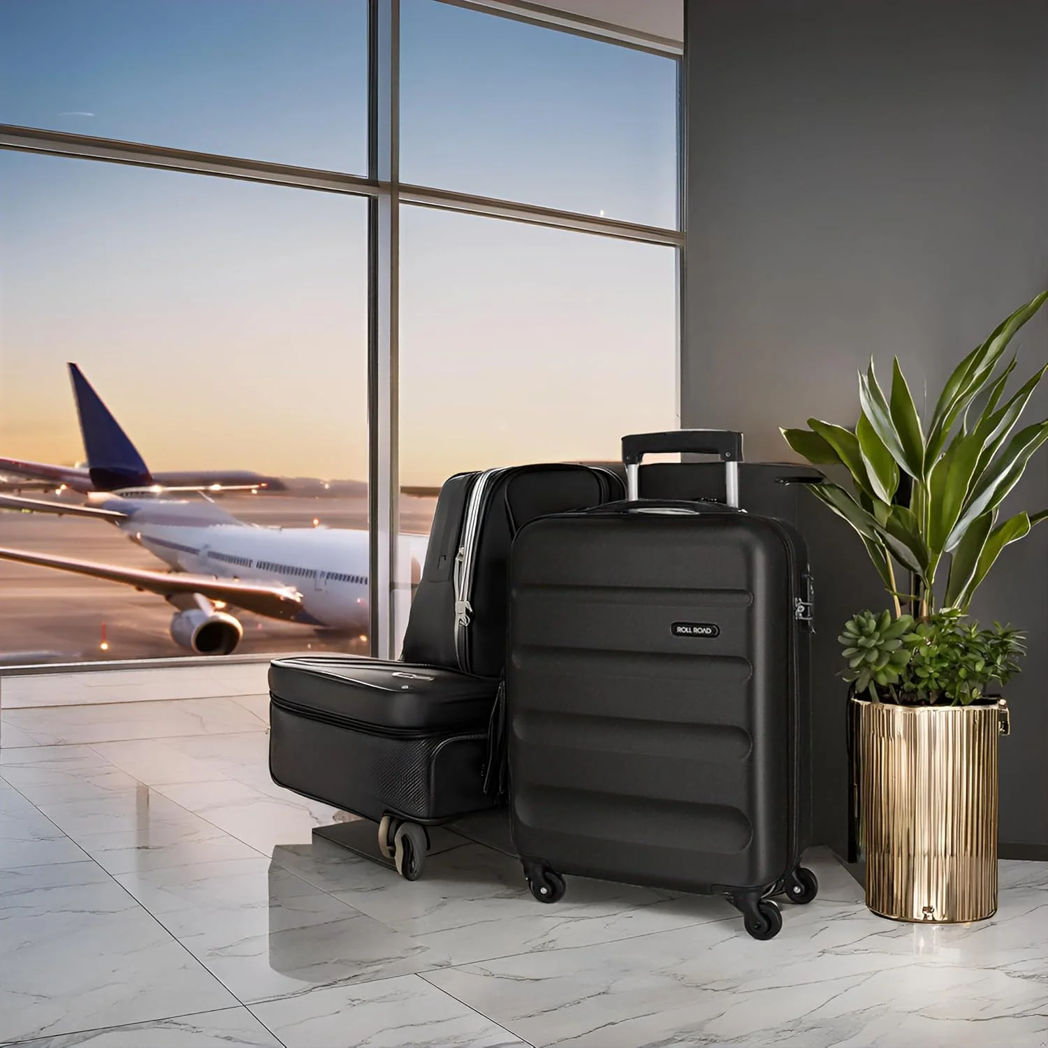 چمدان کابین مشکی Roll Road Flex، ابعاد 38x55x20 سانتی متر، بدنه سخت ABS، قفل ترکیبی، 35 لیتر، 2.5 کیلوگرم، 4 چرخ، مناسب حمل با دست