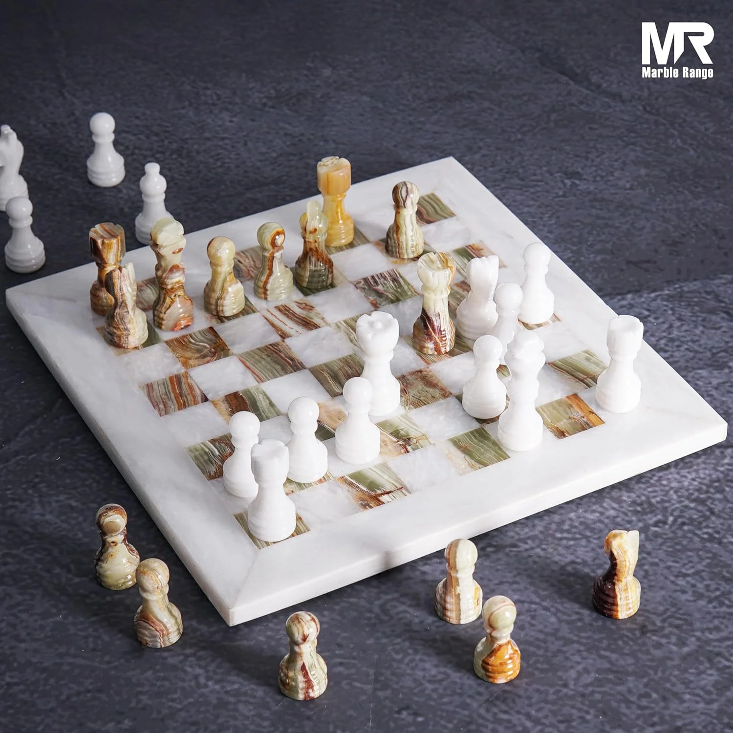 صفحه شطرنج مرمر برای بزرگسالان، 25 سانتیمتری، دست ساز، صفحه بازی اونیکس سفید و سبز با 32 مهره شطرنج، 2 وزیر اضافی و جعبه نگهداری، بازی مسافرتی لوکس، هدیه ای شیک برای دکوراسیون منزل