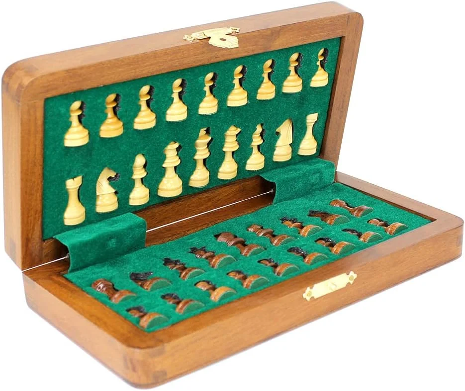 هاوس آف چس - ست شطرنج مسافرتی تاشو مغناطیسی چوبی 8 اینچی - صفحه با نشانه گذاری جبری + 2 پیاده اضافی و 2 وزیر اضافی - دست ساز - کیفیت عالی