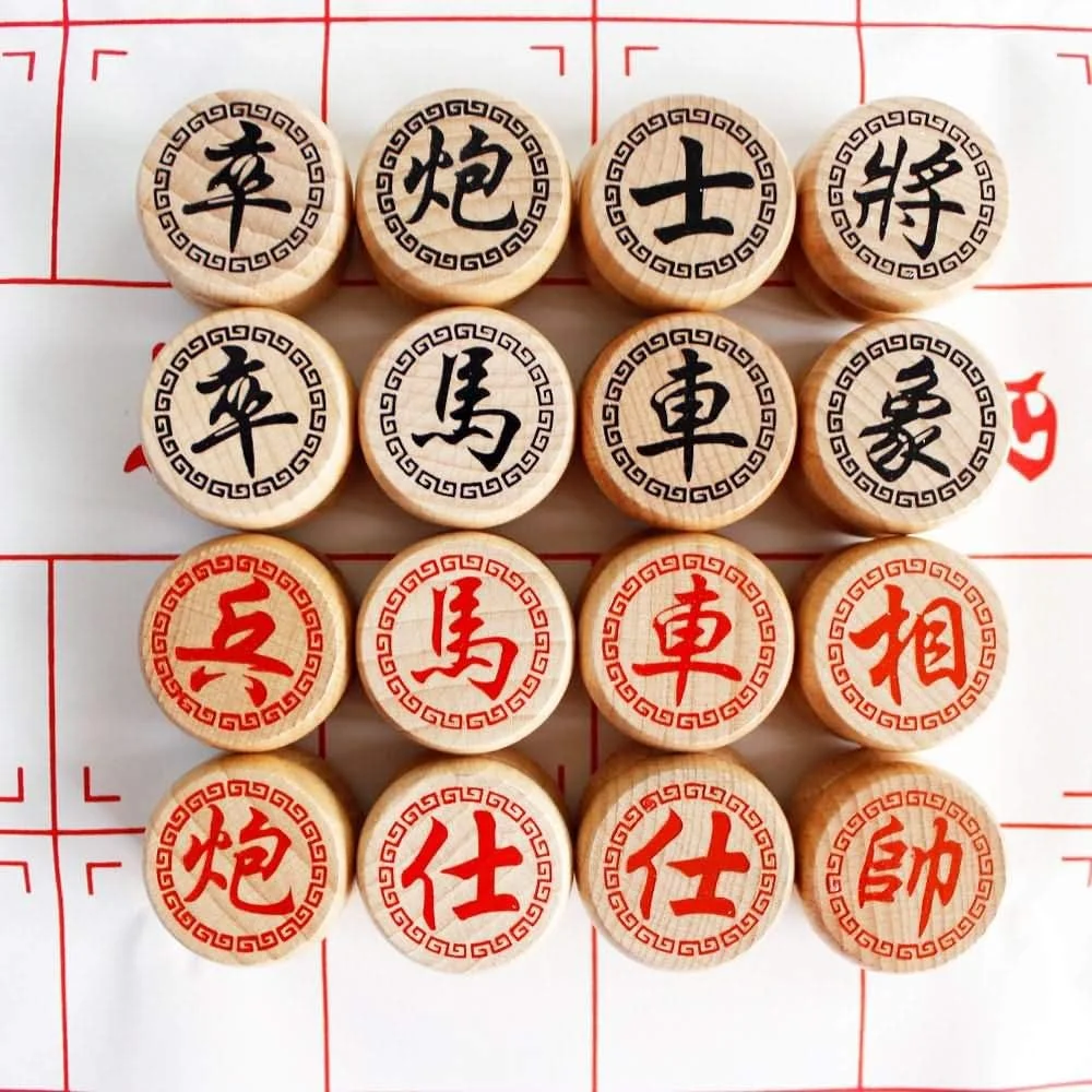 ست شطرنج چینی چوبی راش GoodPlay Xiangqi به همراه صفحه شطرنج چرمی در جعبه مقوایی سخت