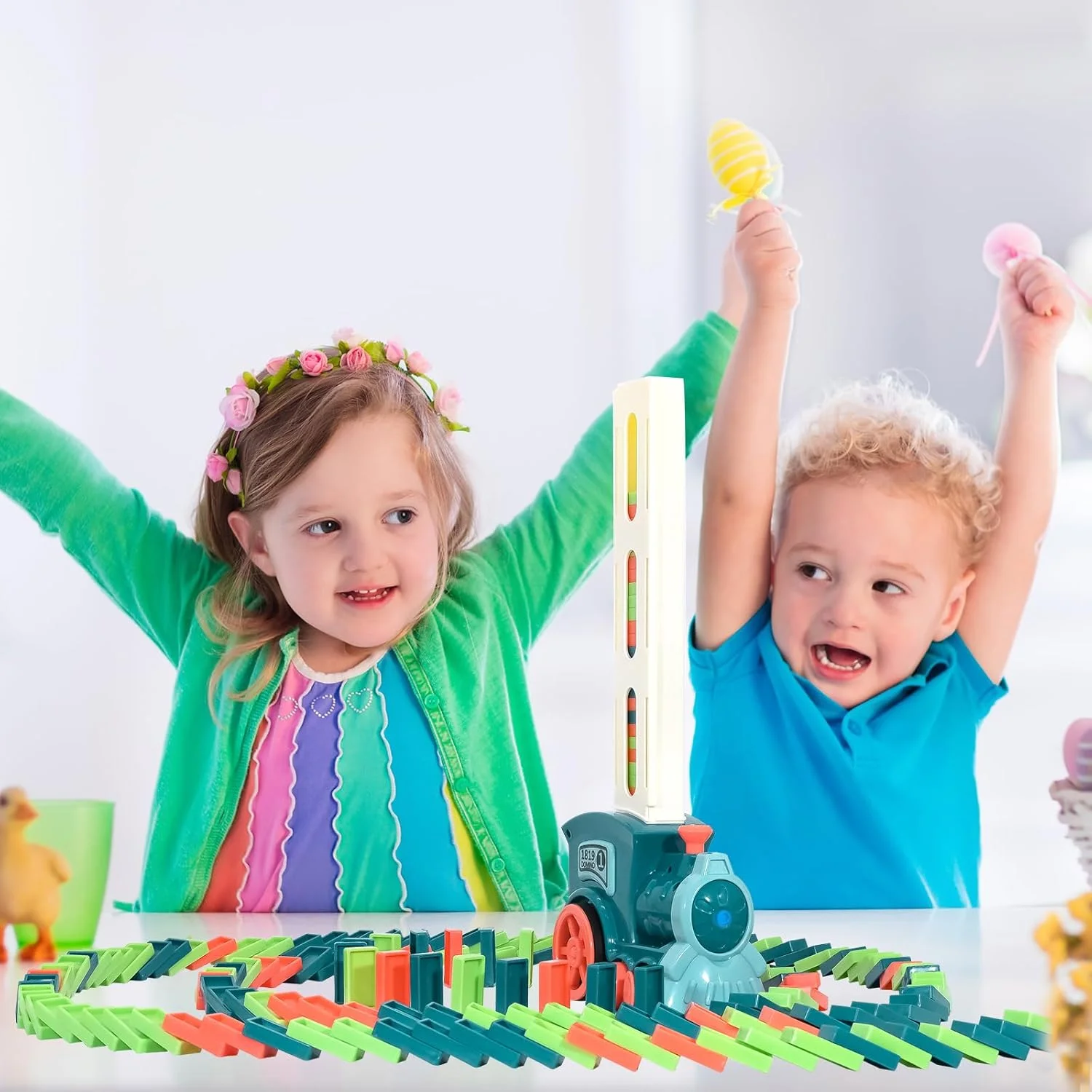 اسباب بازی قطار دومینو، بازی کودکان