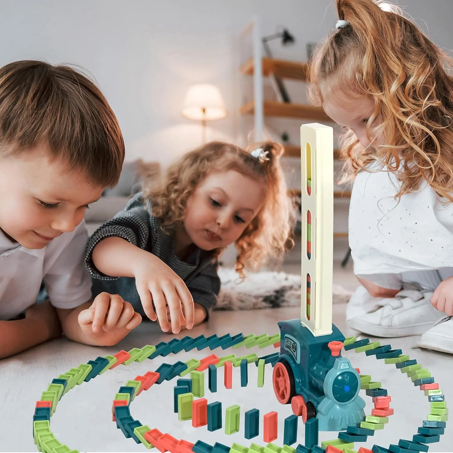 اسباب بازی قطار دومینو، بازی کودکان