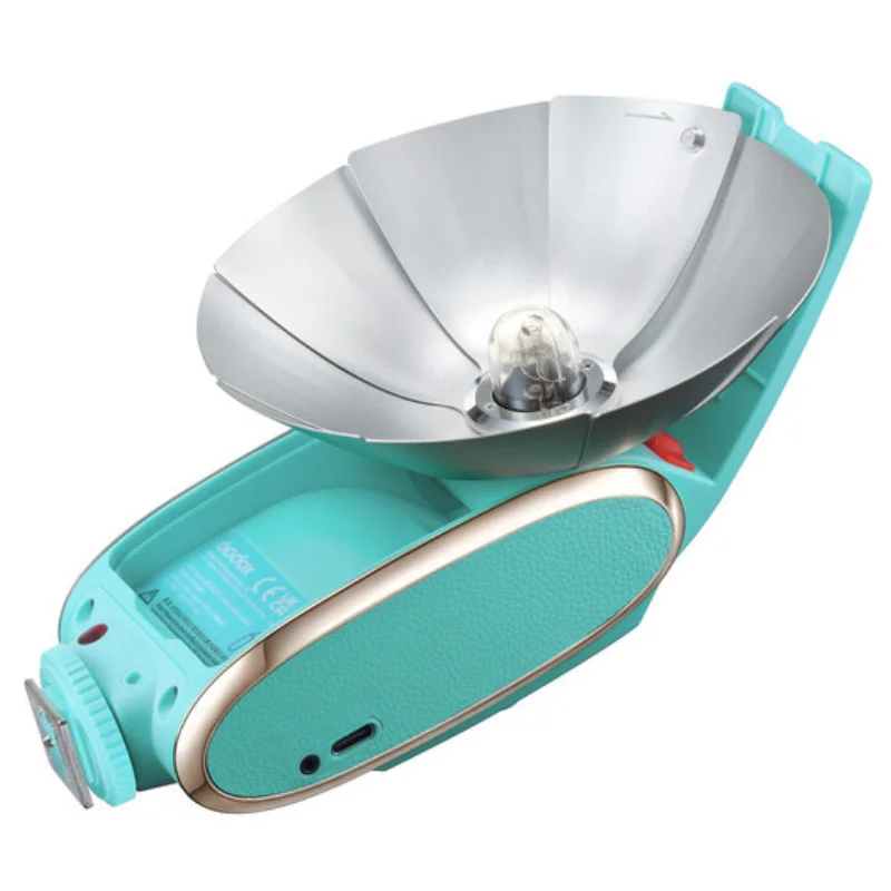 فلاش دوربین رترو گودکس Lux Senior با رنگ سبز نعنایی