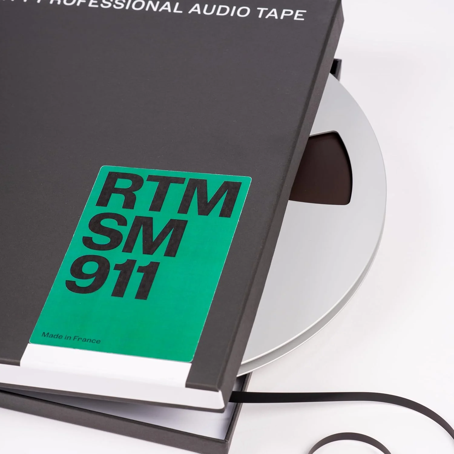 نوار مغناطیسی ¼ اینچی RTM Studio Master SM911 برای ضبط صدا - حلقه فلزی 762 متری - قطر 10.5 اینچ (26.5 سانتی متر)