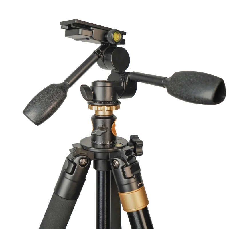 سه پایه دوربین میروتک مدل Q820 سه پایه دوربین میروتک مدل Q820