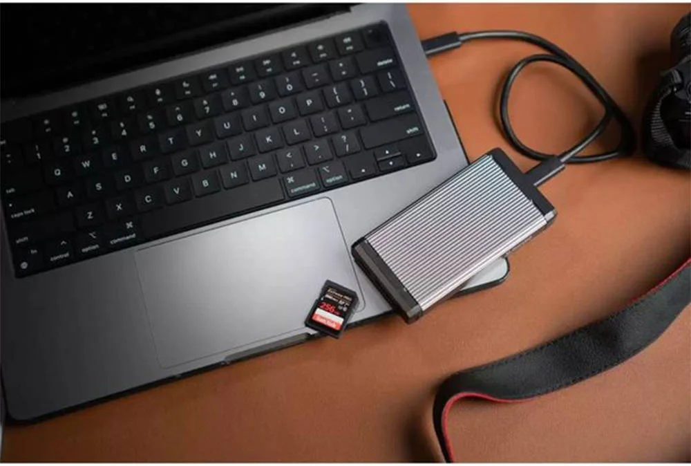 کارت حافظه Micro SDXC سندیسک Extreme PRO با ظرفیت 256 گیگابایت، سرعت خواندن تا 200 مگابایت بر ثانیه، سرعت نوشتن تا 140 مگابایت بر ثانیه، مناسب برای ضبط ویدیوهای 4K UHD، طراحی بادوام، مشکی - قرمز | SDSQXCD-256G-GN6MA کارت حافظه Micro SDXC سندیسک Extreme PRO با ظرفیت 256 گیگابایت، سرعت خواندن تا 200 مگابایت بر ثانیه، سرعت نوشتن تا 140 مگابایت بر ثانیه، مناسب برای ضبط ویدیوهای 4K UHD، طراحی بادوام، مشکی - قرمز | SDSQXCD-256G-GN6MA