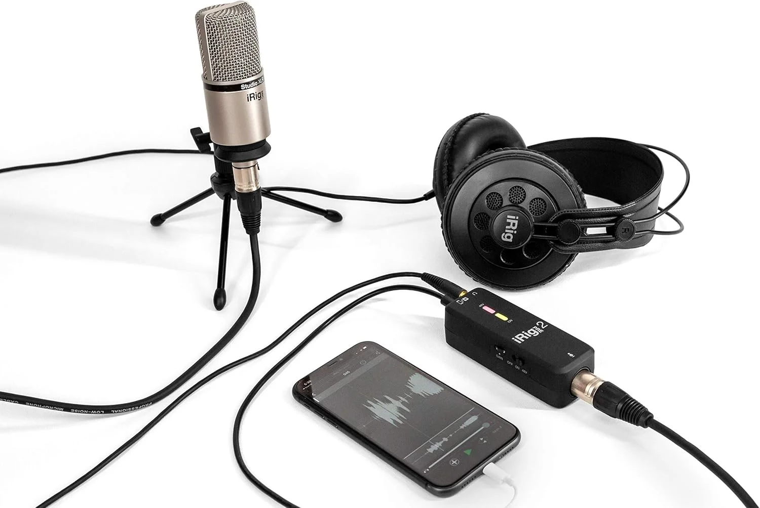 آی کی مالتی مدیا iRig Pre 2 - رابط میکروفون XLR برای تلفن های هوشمند، تبلت ها و دوربین های فیلمبرداری، رابط صوتی TRRS با پری امپ میکروفون XLR داخلی، فانتوم پاور 48 ولت، خروجی هدفون