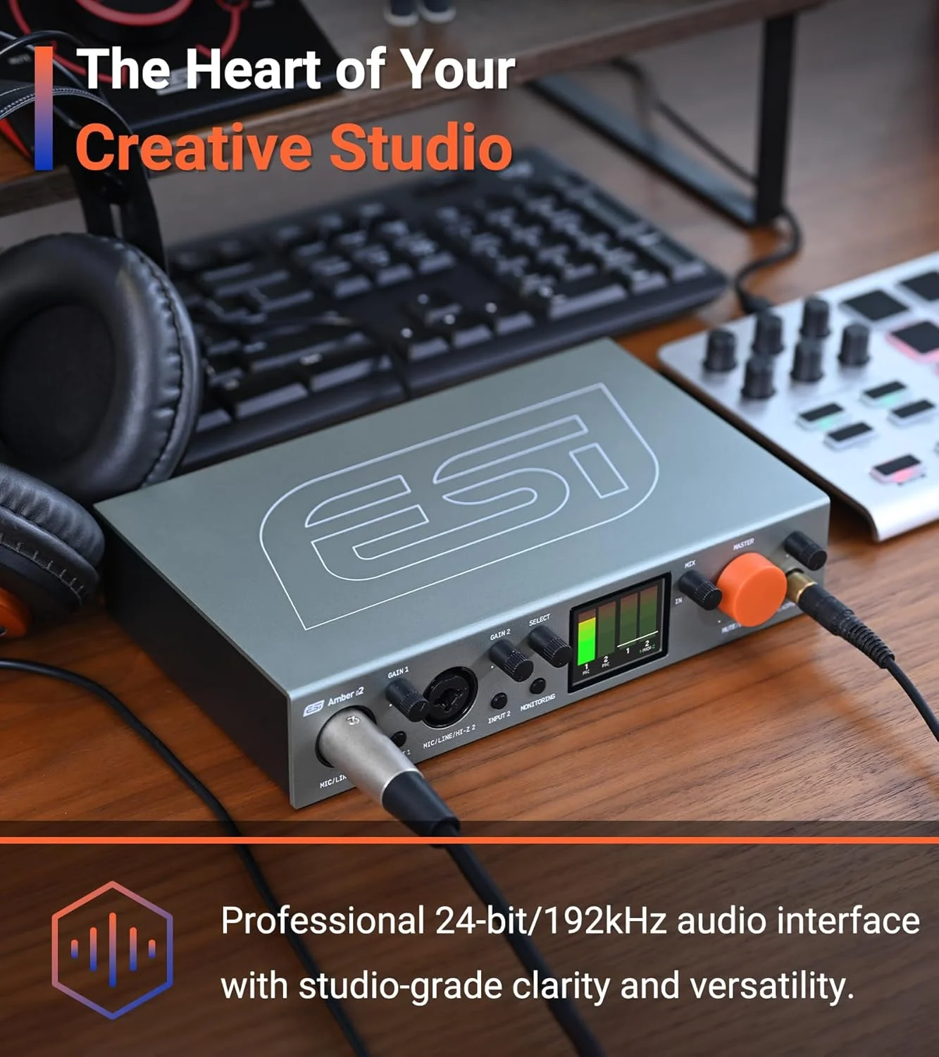 اینترفیس صوتی USB مدل ESI Amber i2 برای نوازندگان، آهنگسازان، خوانندگان و ترانه سرایان، دارای دو ورودی XLR، ورودی لاین و DI به همراه MIDI I/O، به همراه نرم افزار حرفه ای