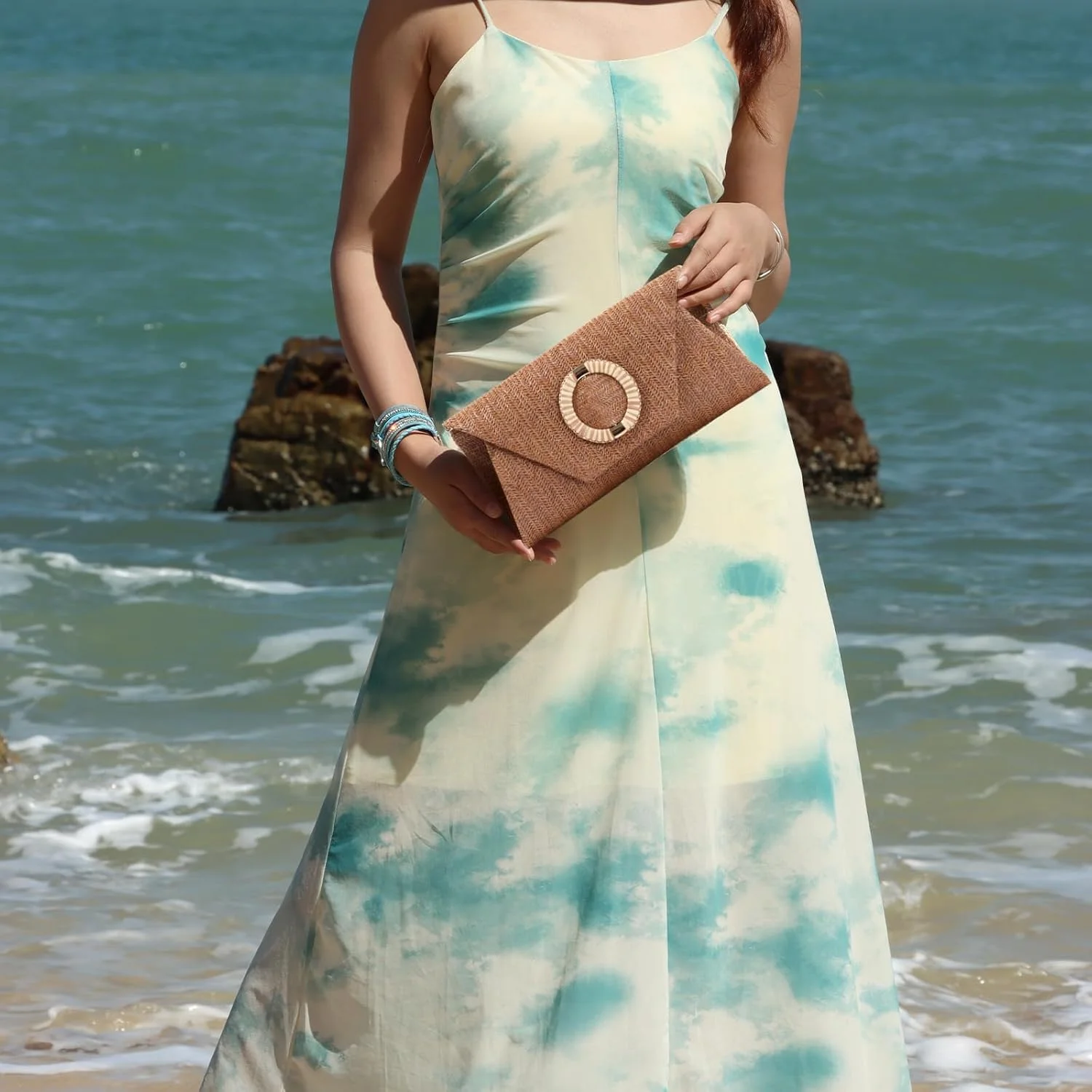 کیف کلاچ حصیری زنانه - کیف دستی بافتنی ساحلی بوهو تابستانی با زنجیر جداشدنی، کیف مجلسی چندمنظوره برای عروسی، شام، جشن و مهمانی (قهوه ای)