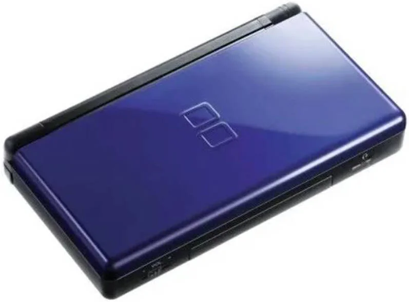 کنسول نینتندو DS Lite، دارای دو صفحه نمایش LCD فوق العاده روشن، تا 19 ساعت گیم پلی، بسته باتری قابل شارژ، نرخ پر شدن پیکسل 30M/s، سازگار با GBA، سرمه ای میناکاری شده | USGSBMKBUSZ کنسول نینتندو DS Lite، دارای دو صفحه نمایش LCD فوق العاده روشن، تا 19 ساعت گیم پلی، بسته باتری قابل شارژ، نرخ پر شدن پیکسل 30M/s، سازگار با GBA، سرمه ای میناکاری شده | USGSBMKBUSZ