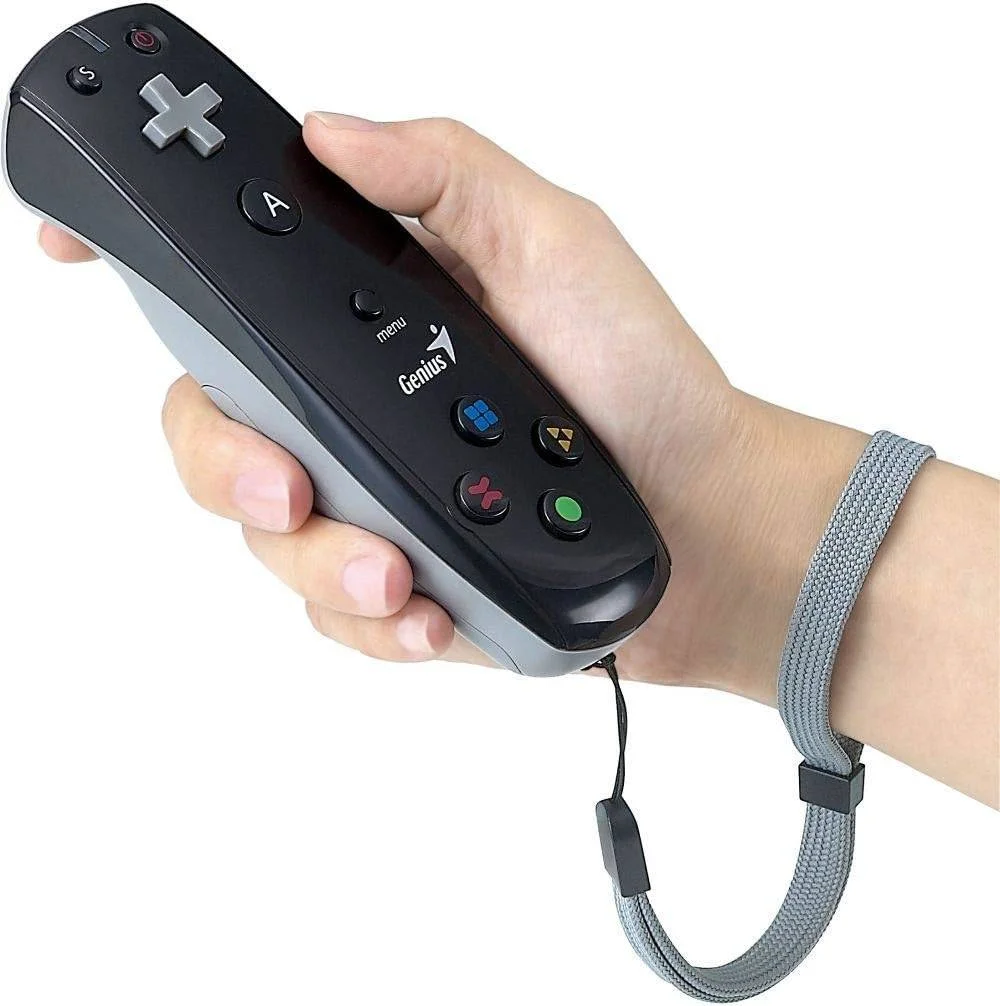 جوی استیک بازی حرکتی Genius با حسگر G، اجرای 16 بازی فلش، آنالوگ روشن/خاموش، 2 عدد باتری AA، سازگار با MAC و PC، مشکی | 31600037100 جوی استیک بازی حرکتی Genius با حسگر G، اجرای 16 بازی فلش، آنالوگ روشن/خاموش، 2 عدد باتری AA، سازگار با MAC و PC، مشکی | 31600037100