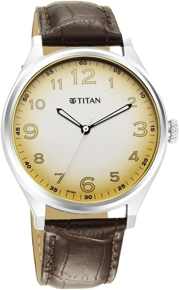 ساعت مچی مردانه تایتان ترندسترز با صفحه بژ و بند چرمی
