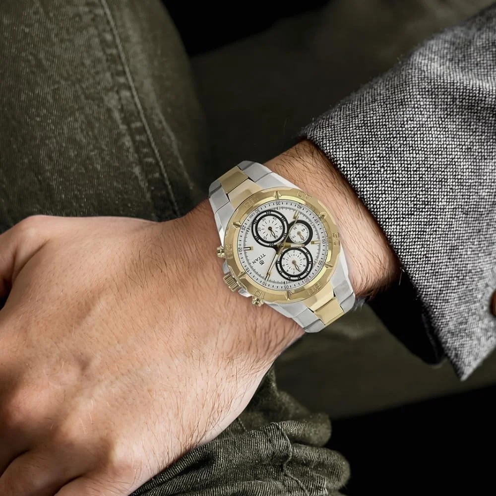 ساعت مچی مردانه تایتان رگالیا کرنوگراف با صفحه نقره ای - NN9308BM01/NP9308BM01