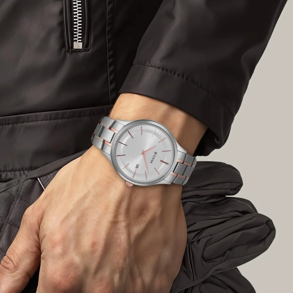 ساعت مچی مردانه تایتان کلاسیک اسلیم آنالوگ با صفحه نقره‌ای - 90142KM01