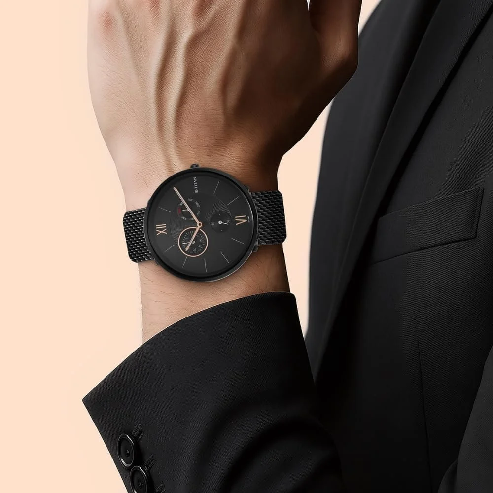 ساعت مچی آنالوگ مردانه تیتان با صفحه مشکی - 1877NM01