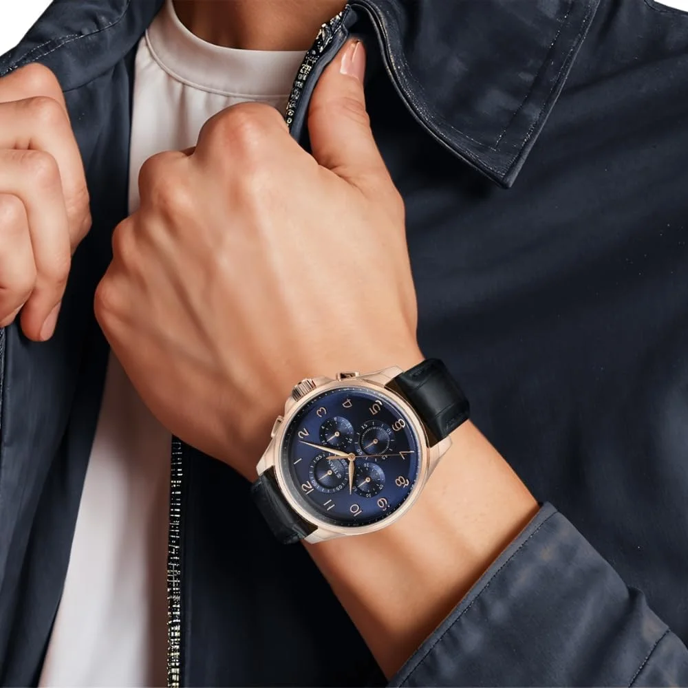 ساعت مچی آنالوگ مردانه تیتان مدل Chrono Classic با صفحه آبی، بند چرمی، ابعاد ۴۹x۱۱.۳۰x۴۲ میلی‌متر