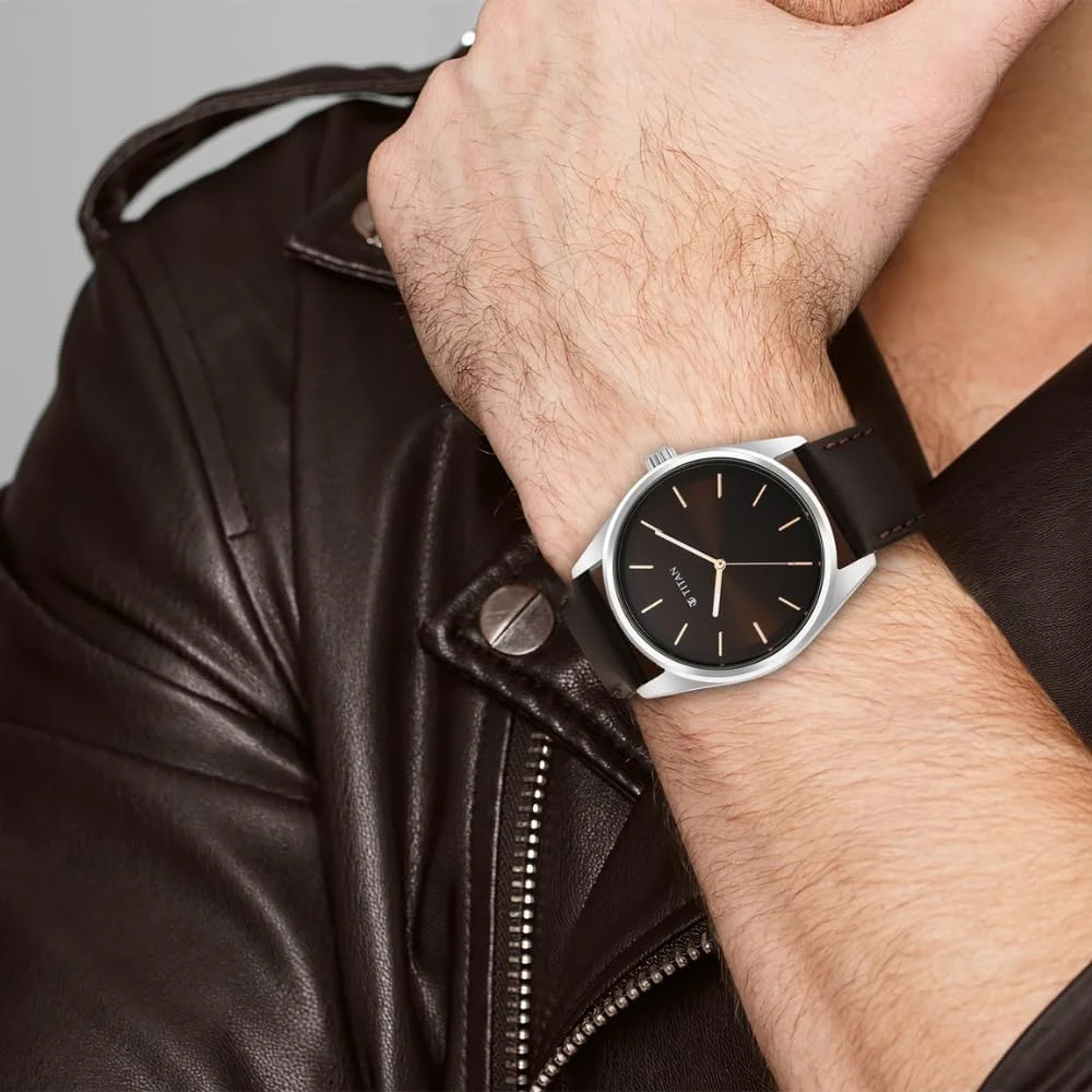 ساعت مچی مردانه تیتان مدل آنالوگ با صفحه قهوه ای - NP1866SL02/NP1866SL02