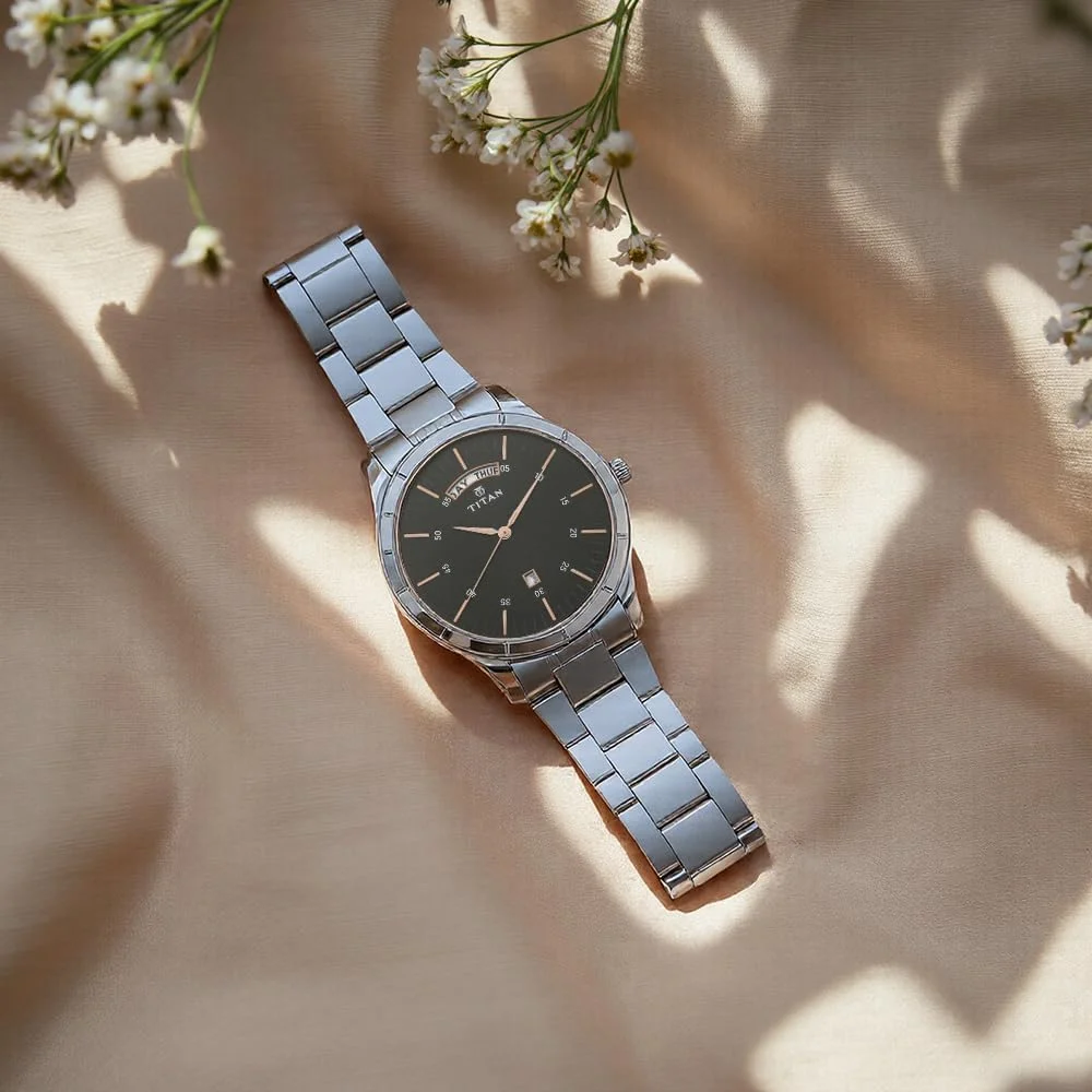 ساعت مچی مردانه تایتان نئو آنالوگ با صفحه مشکی مدل 1767SM02