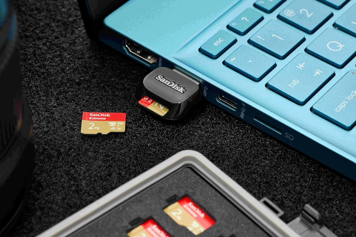 کارت‌خوان USB-A میکرو اس‌دی UHS-I سندیسک QuickFlow - مدل SDDR-B731-GN6NN