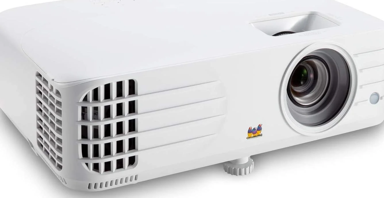 پروژکتور ViewSonic PG706HD با روشنایی 4000 لومن Full HD 1080p با کنترل RJ45 LAN، تصحیح زاویه عمودی، HDMI USB برای خانه و دفتر | PG706HD
