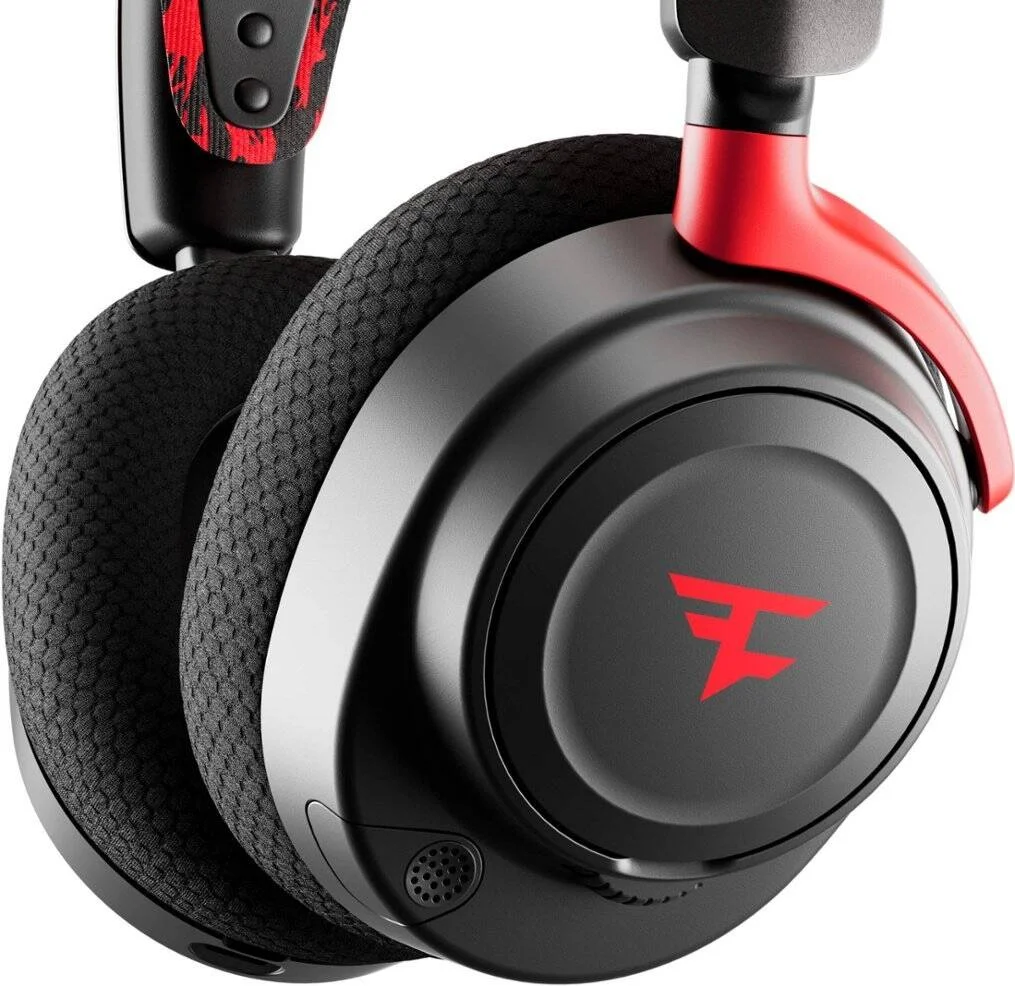 هدست گیمینگ و موبایل چند منظوره SteelSeries Arctis Nova 7 FaZe Clan Edition، درایورهای نئودیمیومی 40 میلی‌متری، میکروفون جمع‌شونده ClearCast Gen2، سازگاری گسترده، مشکی | 61556