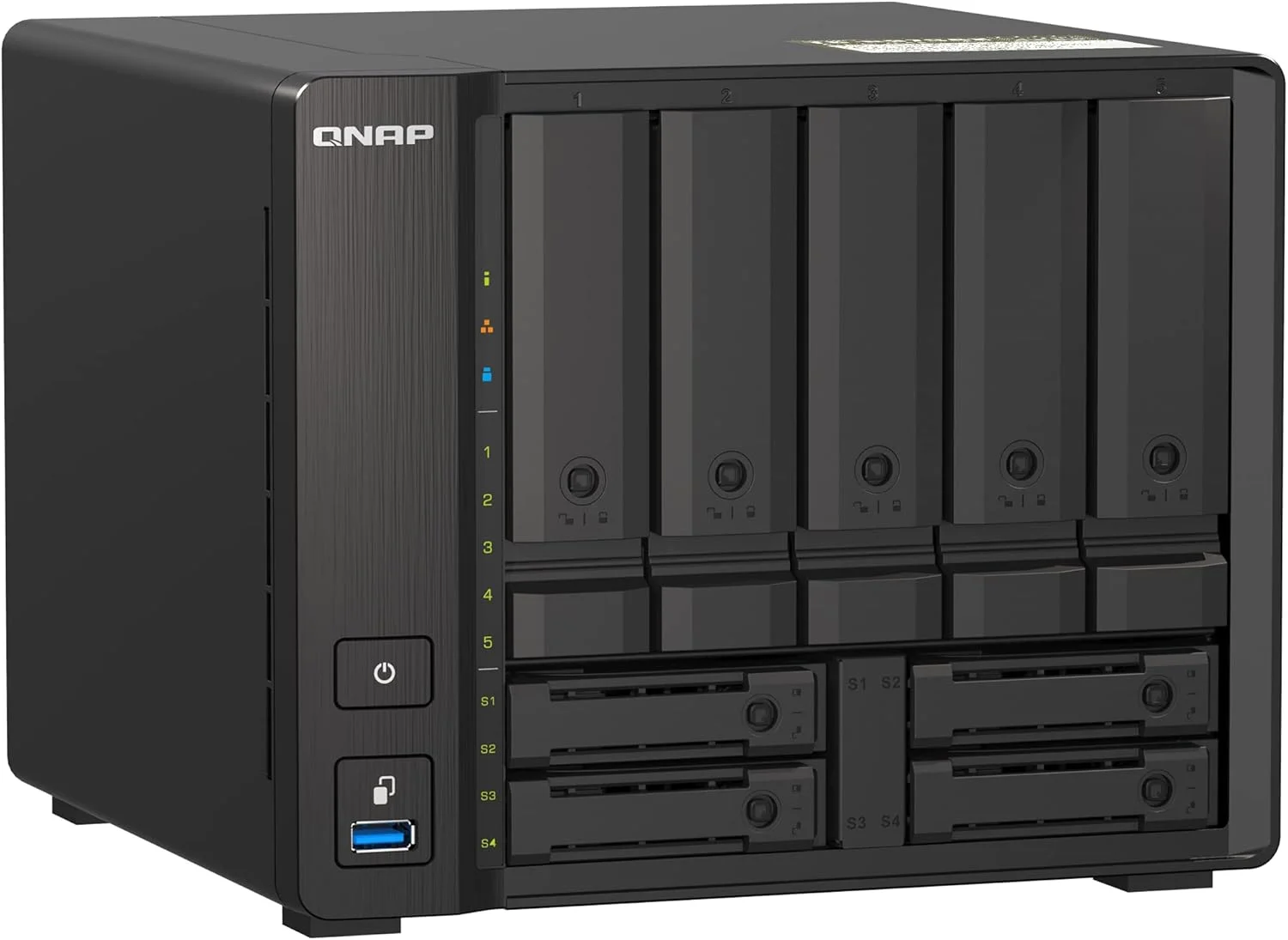 QNAP NAS نه محفظه‌ای با 10GbE، آداپتور M.2 PCIe 4.0 به U.2 PCIe NVMe SSD، پردازنده AMD Ryzen V1500B چهار هسته‌ای 2.2GHz با 32 گیگابایت رم