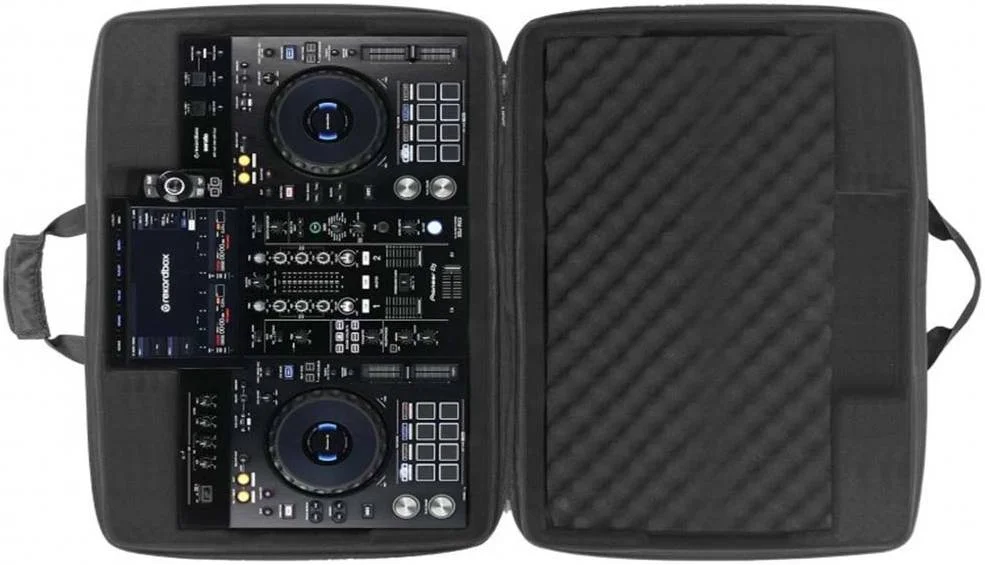 کیف حمل هارد کیس UDG Creator برای پایونیر XDJ-RX3، فوم EVA قالب‌گیری شده Durashock، بند شانه‌ای راحت، دسته مقاوم، فضای داخلی پشمی نرم، مشکی | U8315BL
