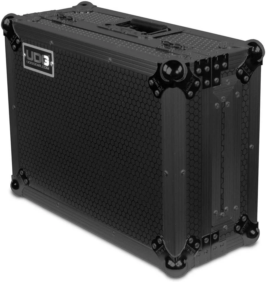 کیف حمل چند فرمتی CDJ/میکسر MK3 آلتیمیت UDG، تخته سه لایه ضخیم 9 میلی متری، سخت افزار با پوشش پودری و آنودایز شده، فوم EVA منقوش الماس، لایه محافظ موکت شده، پرچ های لنگر دوتایی، مشکی | U91021BL3