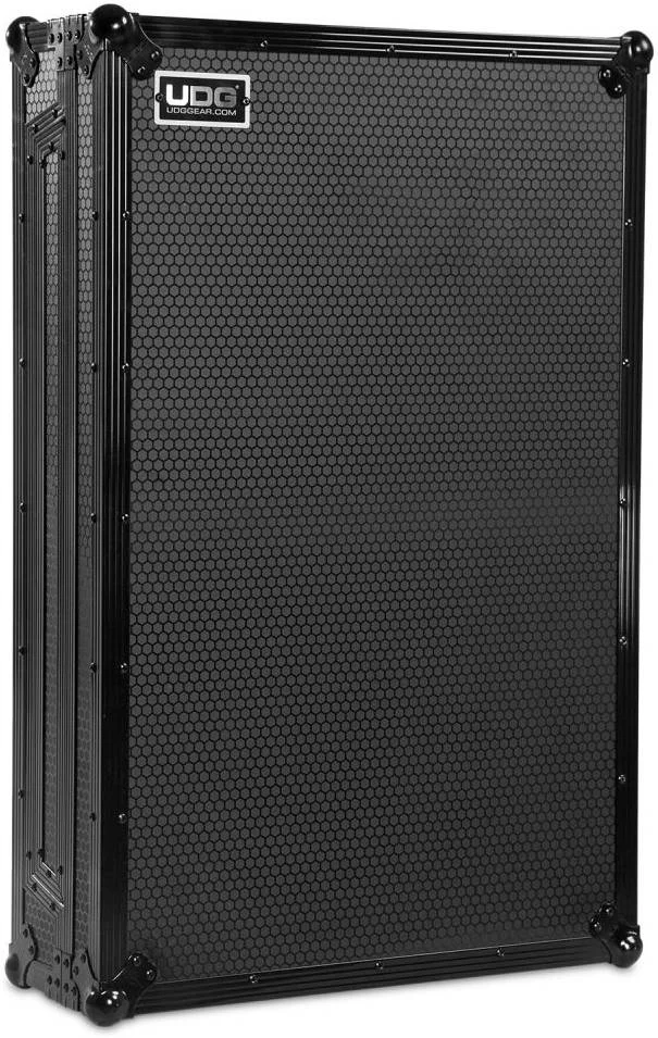 کیف حمل چند فرمتی بسیار بزرگ UDG Ultimate 3XL، به همراه چرخ، پنل دسترسی جلویی قابل جابجایی، ساختار مقاوم از تخته سه لایی ضخیم 9 میلی متری، سوراخ دسترسی کابل، مشکی | U91070BL