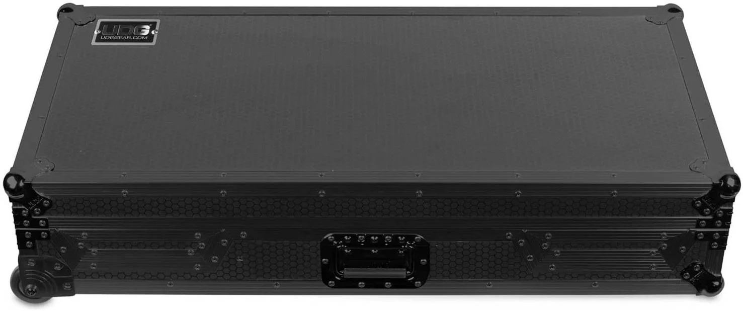 کیف حمل و نقل حرفه ای UDG برای پایونیر CDJ-3000/ 900NXS2، به همراه استند لپ تاپ + چرخ، درب جداشدنی، فضای داخلی کاملا پدگذاری شده، ساختار مقاوم، رنگ مشکی | U91074BL