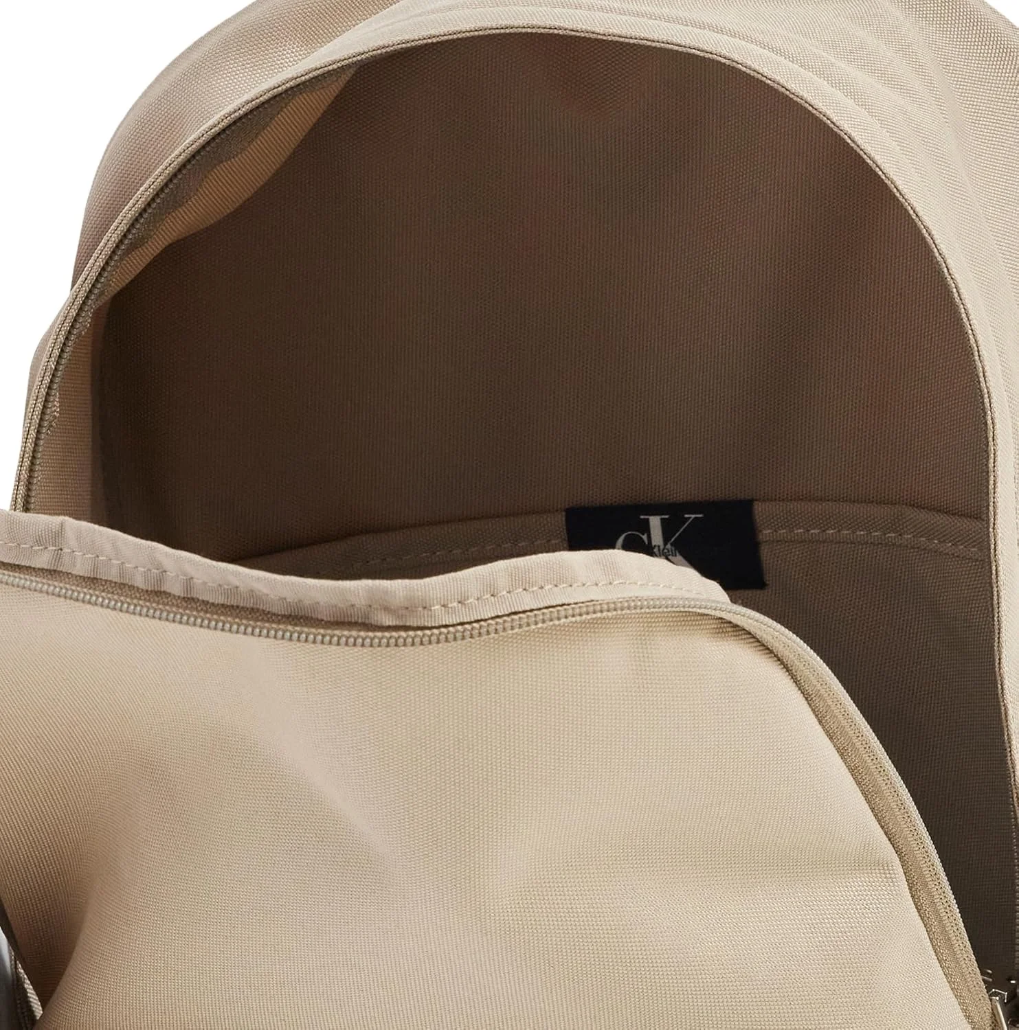 کوله پشتی مردانه کلوین کلاین جینز مدل SPORT ESSENTIALS CAM