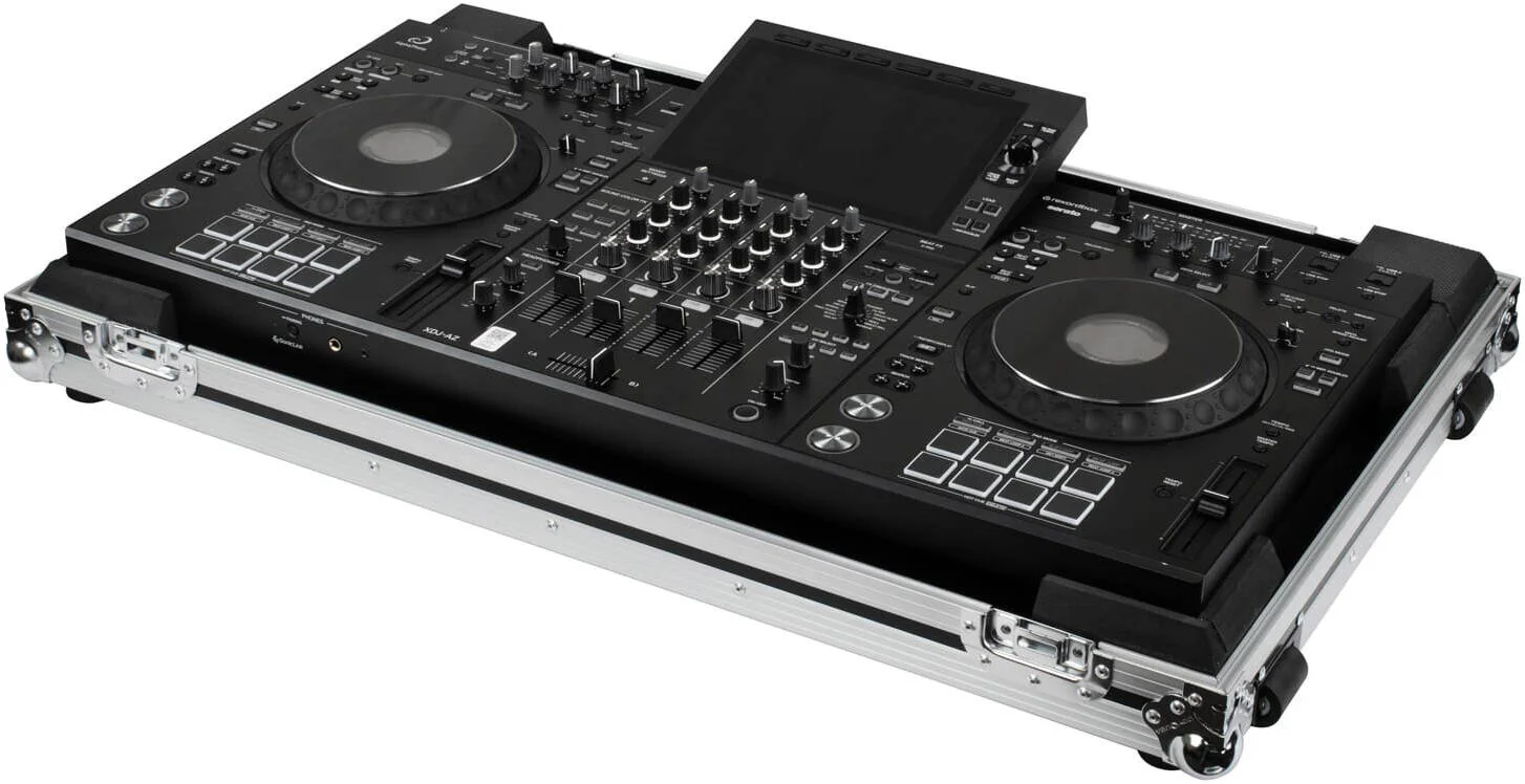 کیف حمل آلفاتتا XDJ-AZ اودیسه آمریکا با چرخ، سخت افزار آنودایز و روکش پودری نقره ای مشکی، دریچه پورت کابل، دستگیره های لبه، چرخ های غلتکی، نقره ای مشکی | FZXDJAZW