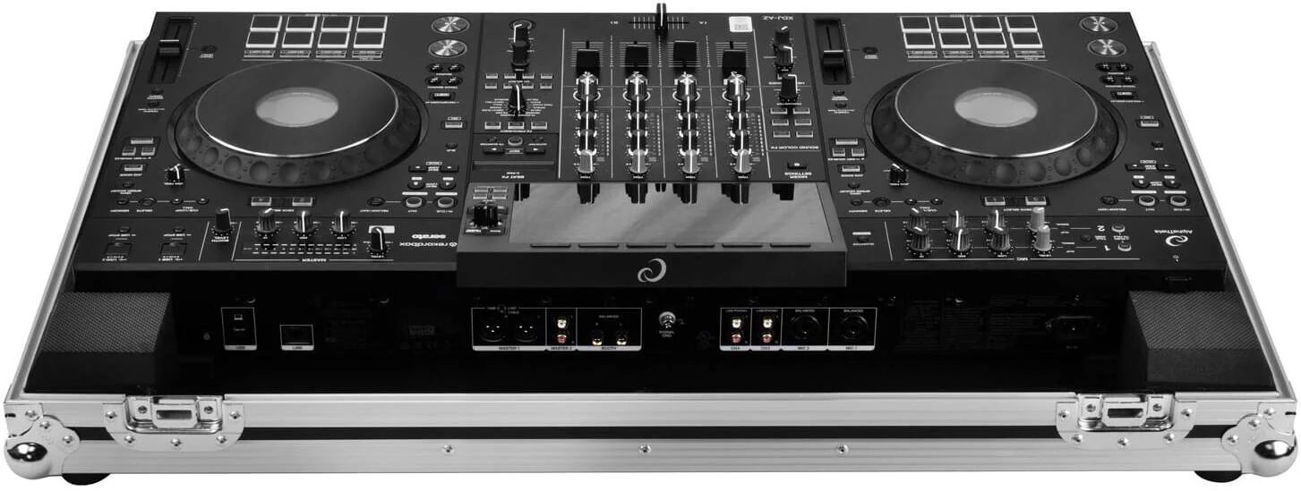 کیف حمل آلفاتتا XDJ-AZ اودیسه آمریکا با چرخ، سخت افزار آنودایز و روکش پودری نقره ای مشکی، دریچه پورت کابل، دستگیره های لبه، چرخ های غلتکی، نقره ای مشکی | FZXDJAZW