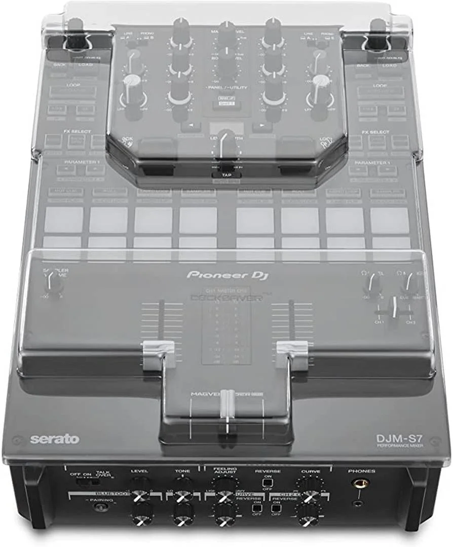 محافظ Decksaver برای میکسر Pioneer DJM-S7، پوشش پلی کربنات دودی، محافظت در برابر گرد و غبار و مایعات، محافظت در برابر ضربه، دارای اتصالات کابل، دودی-شفاف | DS-PC-DJMS7