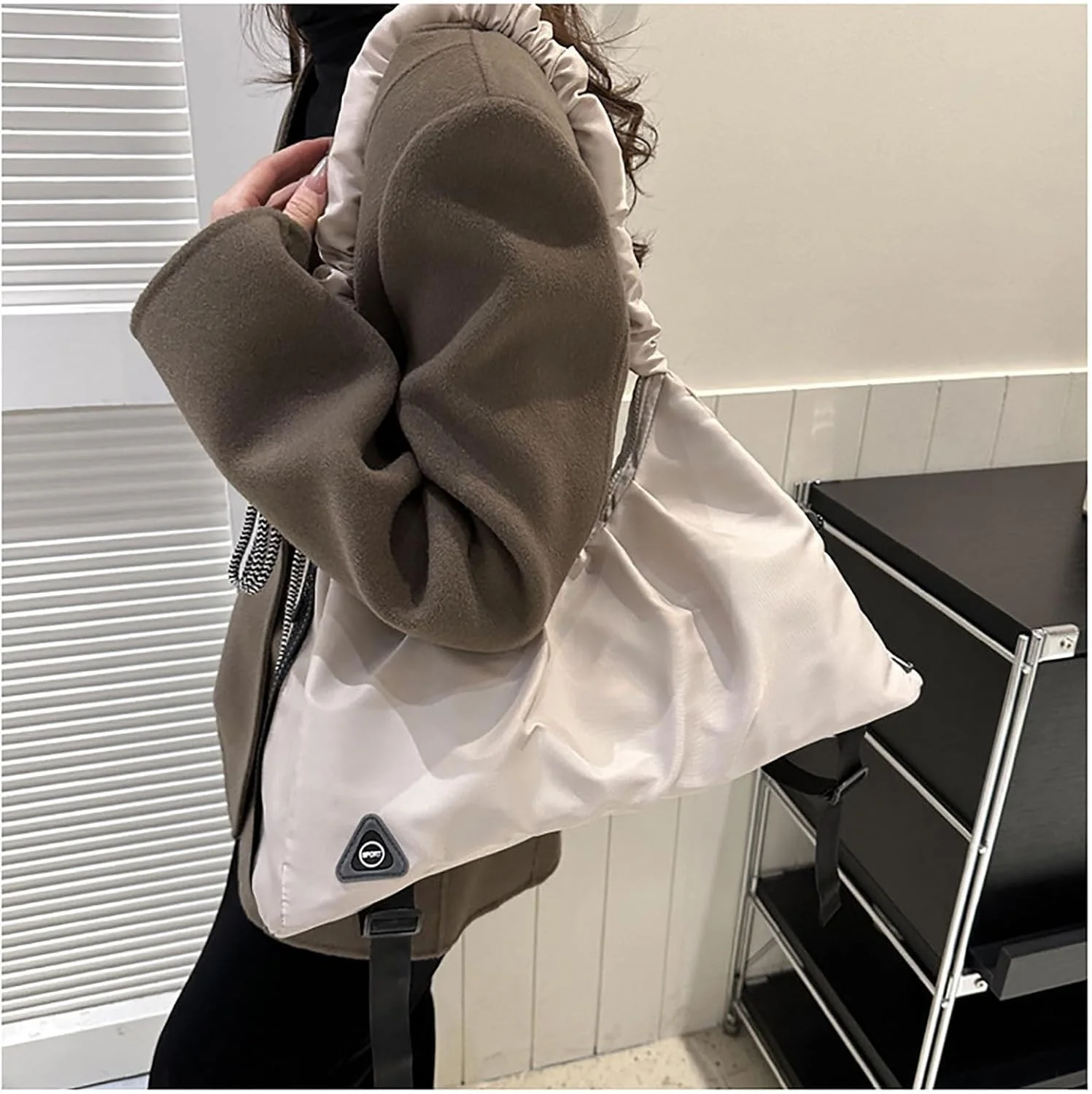 کیف های ورزشی یوگا زنانه، کیف های شانه ای مسافرتی سبک وزن با محفظه کفش، جیب های نگهداری خشک و مرطوب، مناسب برای حمل وسایل تمرین، مناسب برای اوقات فراغت روزانه اداری و مسافرت های ورزشی