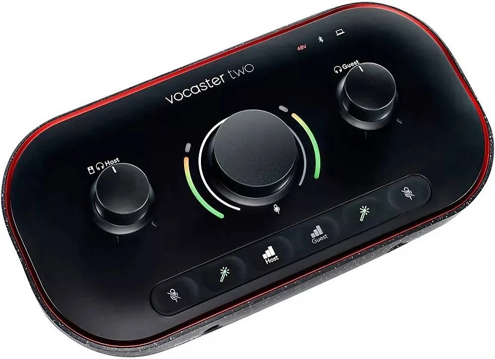 کیت استودیویی پادکستینگ یک نفره Focusrite Vocaster Two Studio، کارت صدای 2 ورودی با 2 خروجی HP، صدای مهمان/تلفن از طریق بلوتوث یا TRRS، فانتوم پاور برای میکروفون های کندانسر، مشکی | MOAC0004