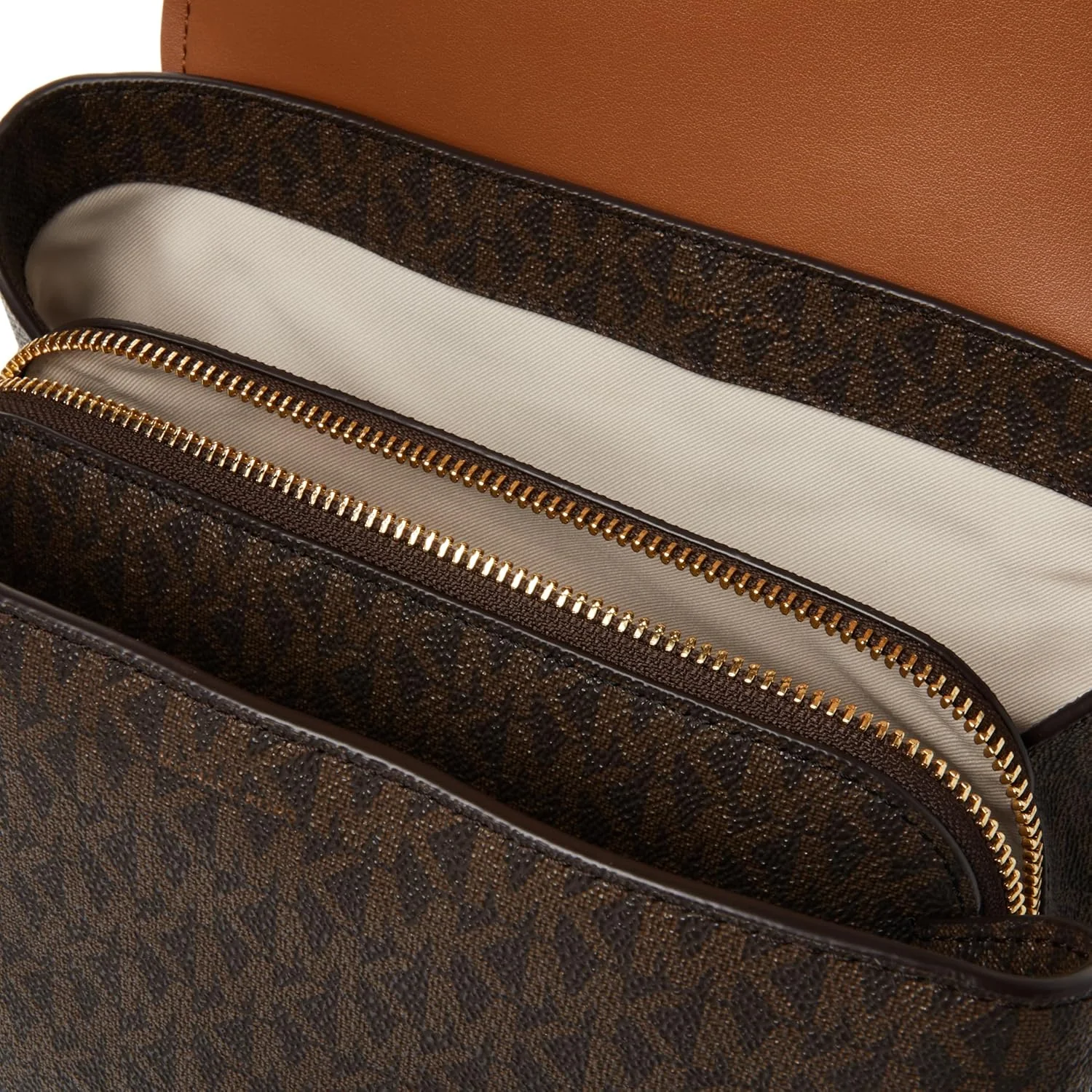 کوله پشتی زنانه مایکل کورس مدل کویین