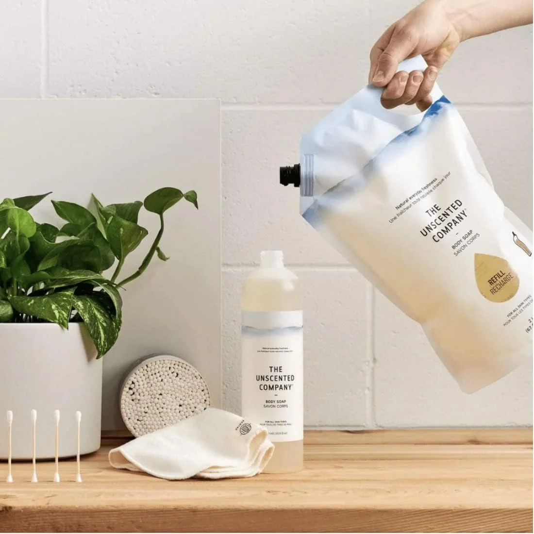 کمپانی بدون رایحه، صابون بدن، بسته یدک ۲ لیتری، ملایم و نرم، بدون عطر، بر پایه گیاهان و مواد معدنی، تجزیه پذیر، مراقبت از بدن بدون رایحه